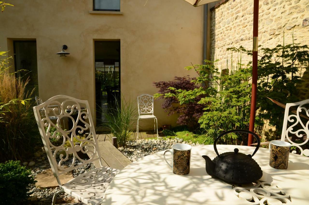 Le petit Valhalla Bayeux Extérieur photo