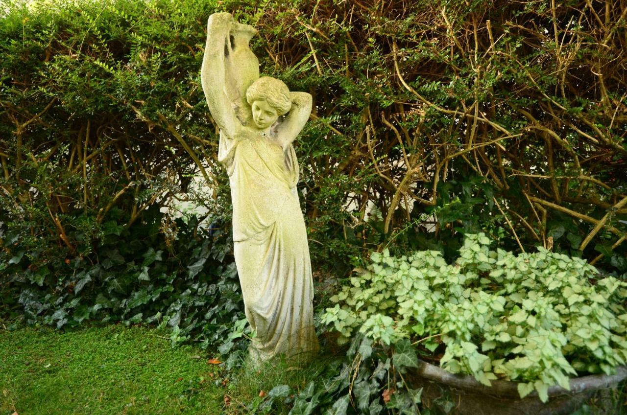 Le petit Valhalla Bayeux Extérieur photo